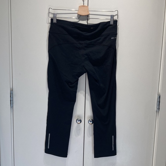 Nike Dri Fit Cropped Leggings - Picture 2 of 4